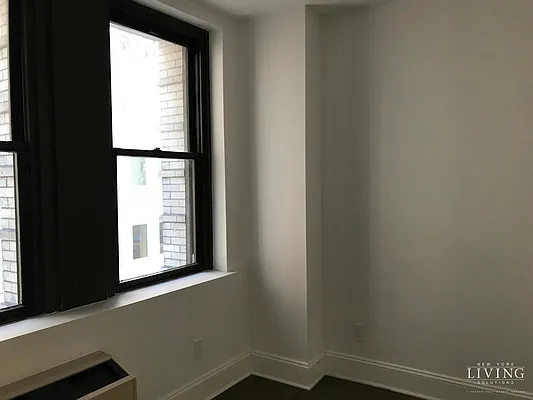 Rented by NY Living Solutions | media 15