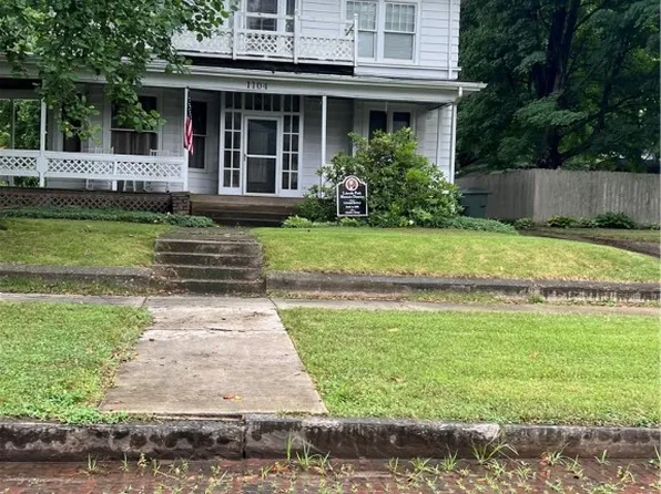 1104 Sherman St, Danville, IL 61832