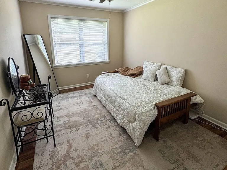 1605 Captain Shreve Dr — Photo 11
