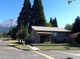 530 Cedar St, Mount Shasta, CA