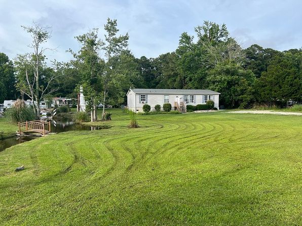 823 Sand Ridge Rd