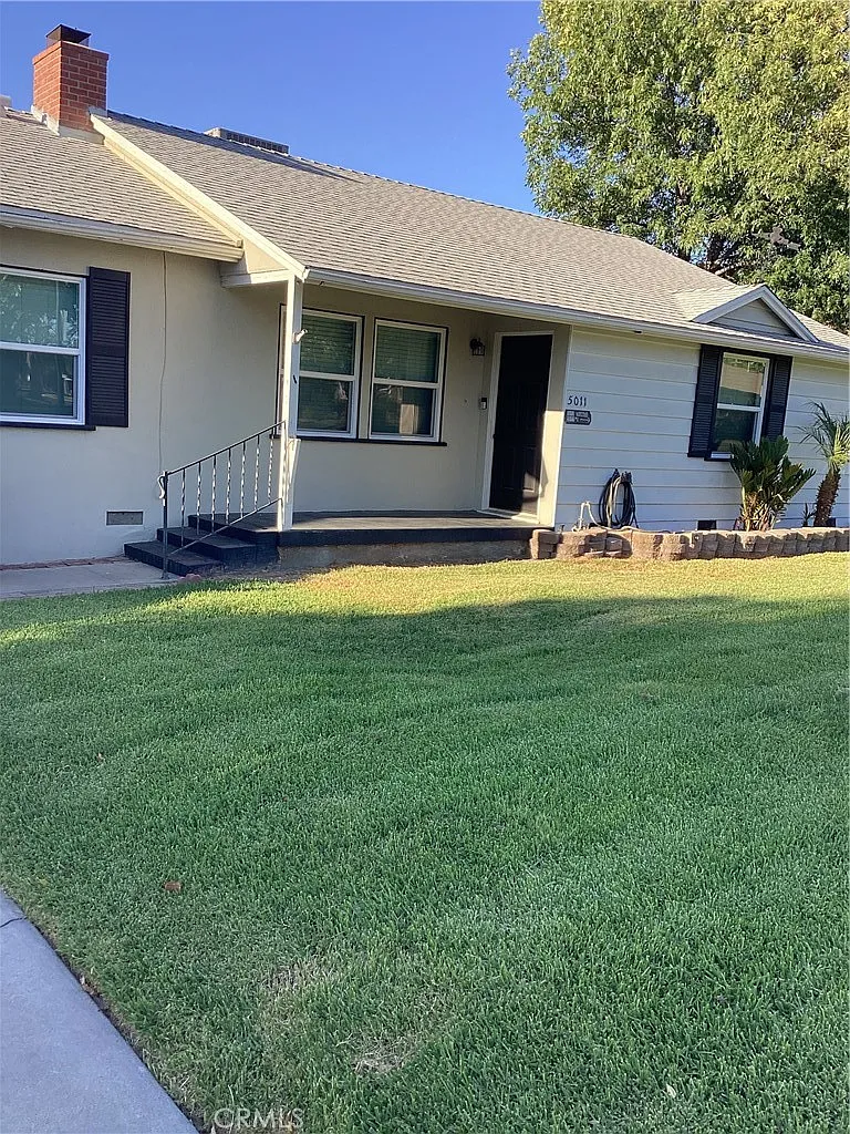 3 bed, 1200 sqft, $3,000 — Photo 2