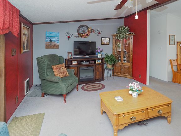 143 Heather Dr-105