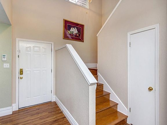 5th image of 2807 Oakwood Glen Dr