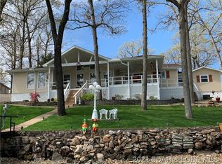 664 Scenic View Dr, Sunrise Beach, MO 65079