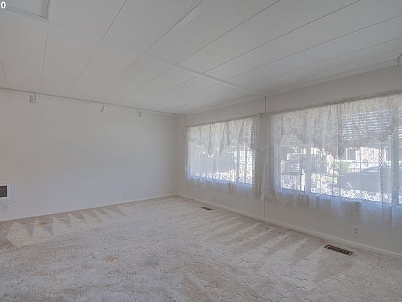2nd image of 5404 NE 121st Ave Unit 96