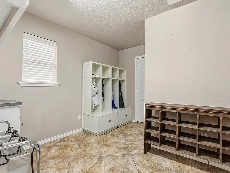 6903 87th St — Photo 36