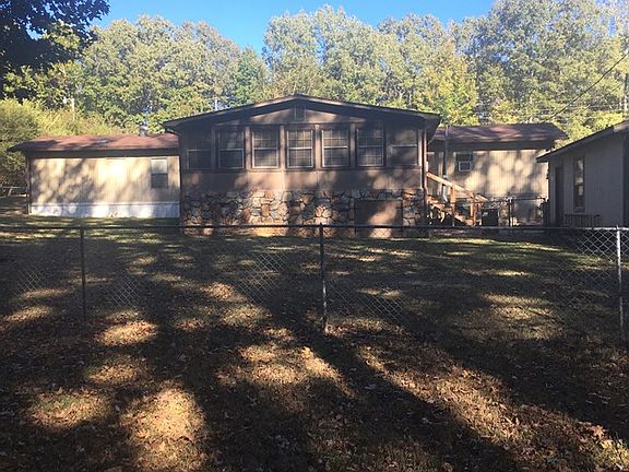 3rd image of 215 Windover Dr