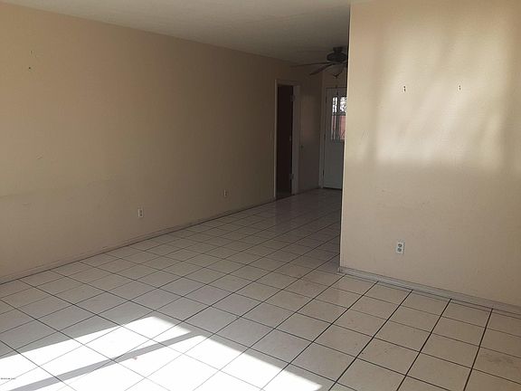 4th image of 410 W Melridge St