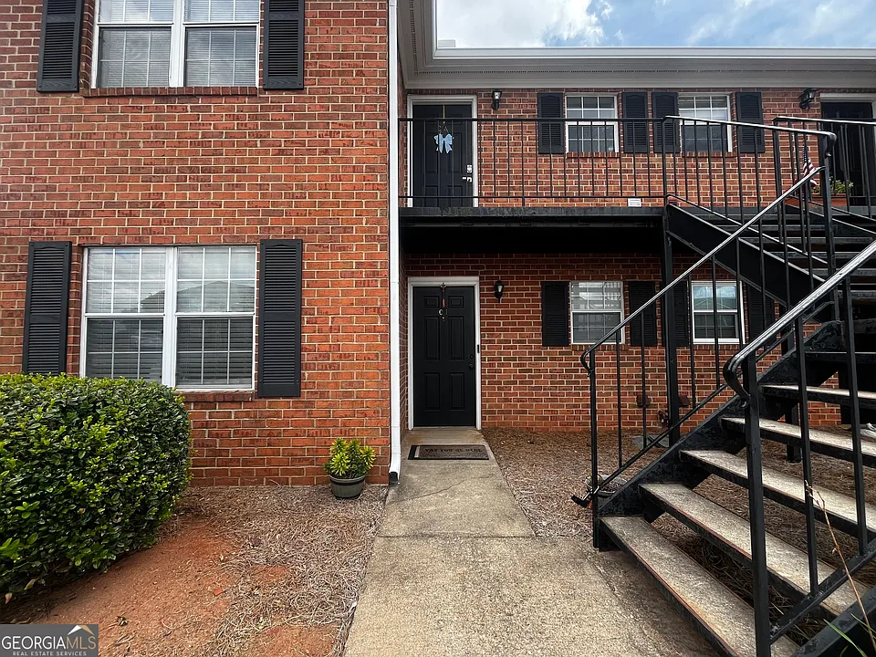 2165 S Milledge Ave