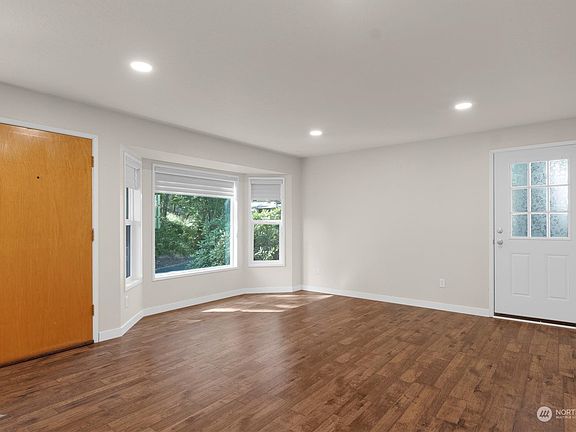 4th image of 606 N 23rd Avenue