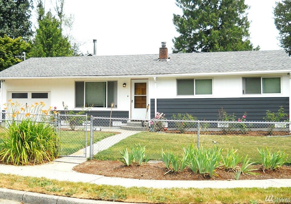 1st image of 20929 59th Pl W