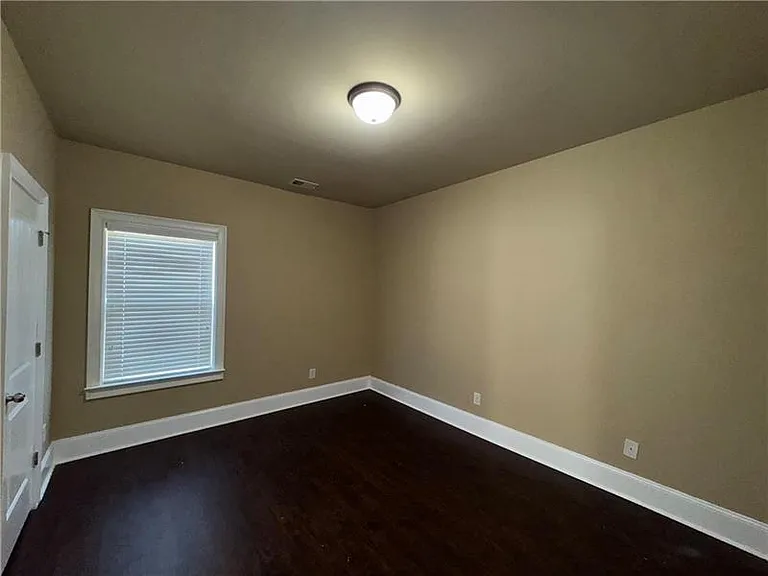 352 Plymstock Dr — Photo 18