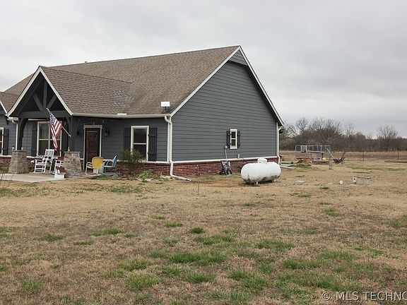 3rd image of 18500 Slick Rd