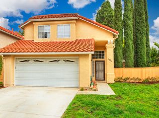 1611 Harbor Dr, Vista, CA 92081