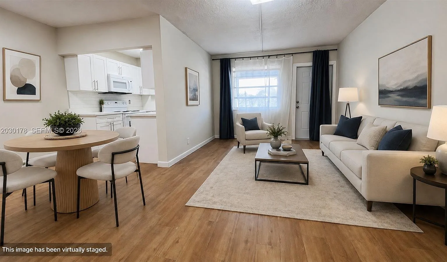 Lsolei At Hallandale Beac — Photo 1