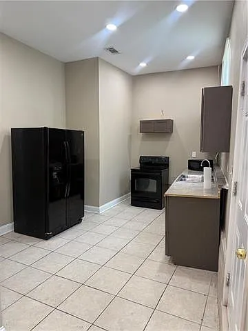 1 bed, 1.0 bath, 500 sqft, $1,000 — Photo 3