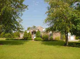2611 Triple Crown Dr, Florence, SC 29505