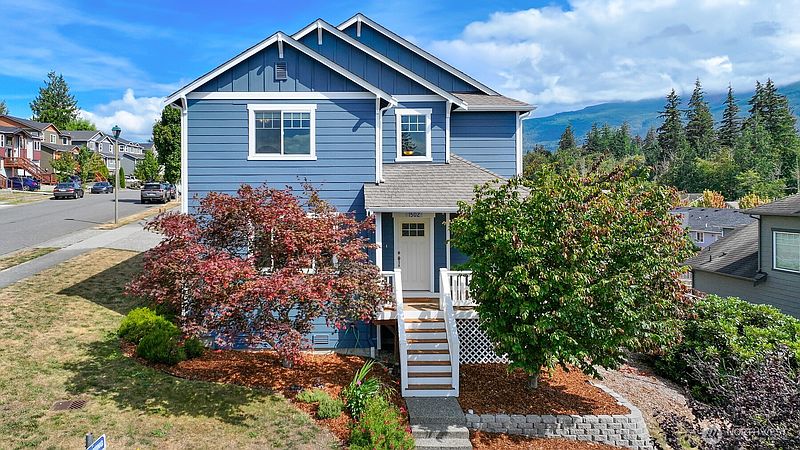 3rd image of 1502 Portobello Avenue