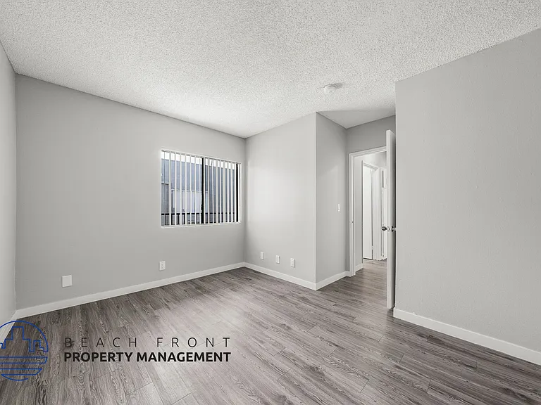 229 S. Normandie Ave. — Photo 14
