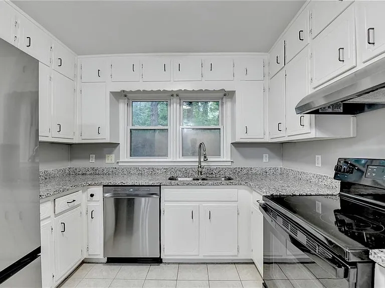 1181 Izod Ct — Photo 17