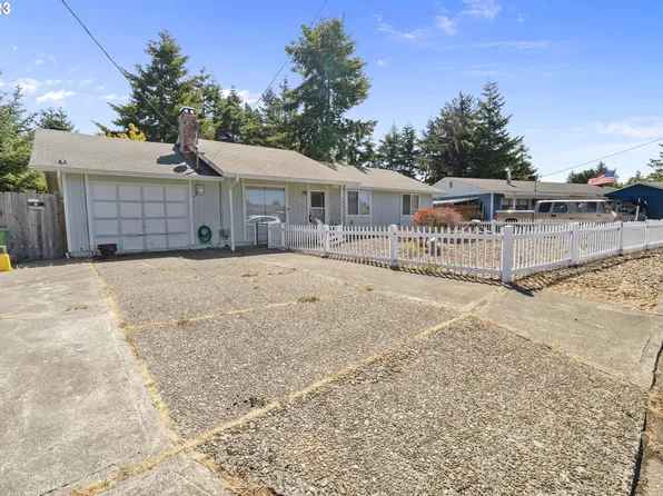 1970 Willow St, Florence, OR 97439