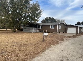 1150 17th Rd, Lyons, KS 67554