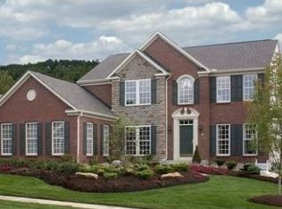 8872 Connemara Ln, Clarence Center, NY 14032