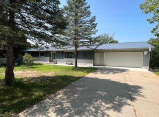 401 N Harvard Ave, Endeavor, WI 53930