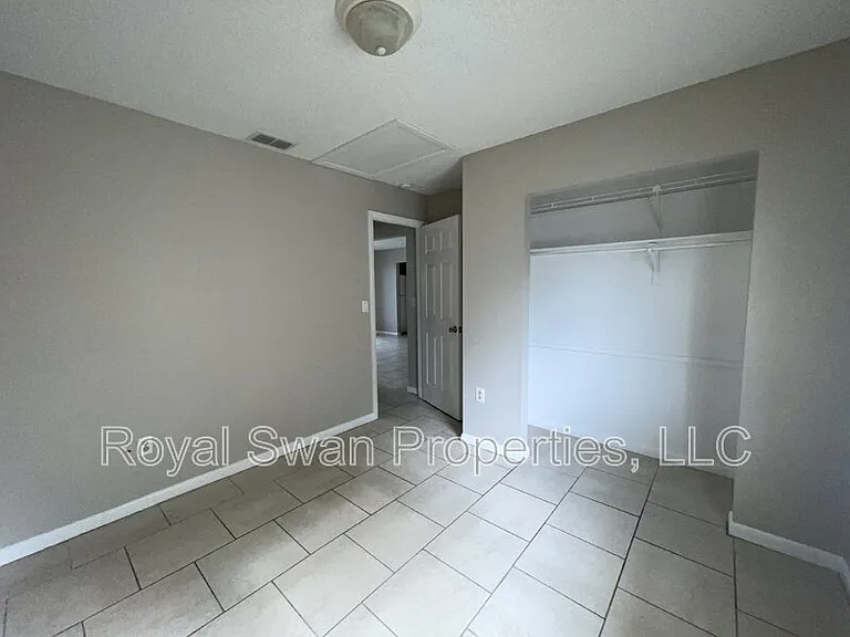 124 Rebecca Ln — Photo 14