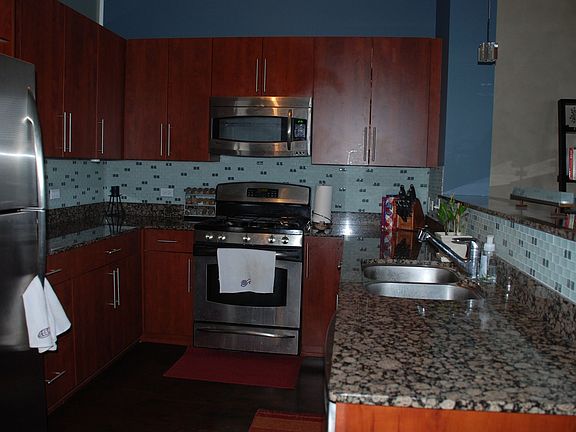 4th image of 3140 N Sheffield Ave APT 610