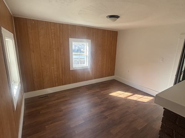 407 Elm St, Pleasant City, OH 43772