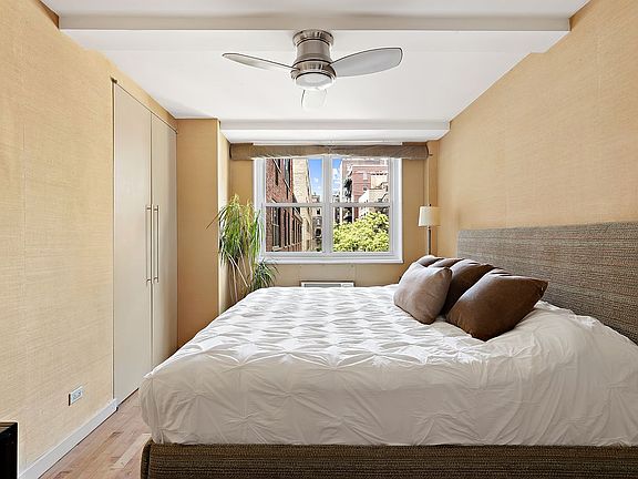 4th image of 63 E 9th St APT 7A
