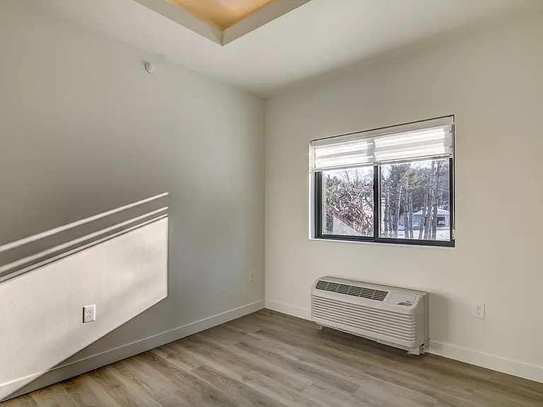 Theodora Rowhomes — Photo 51