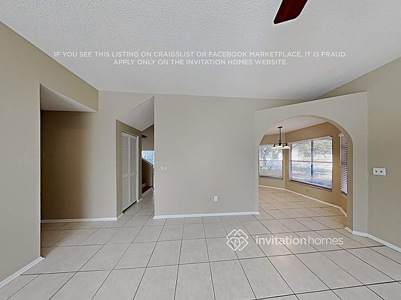 5th image of 12916 Longcrest Dr