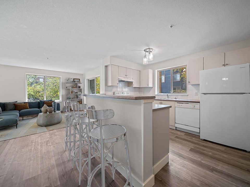 1st image of 240 Sherbrooke St #3203