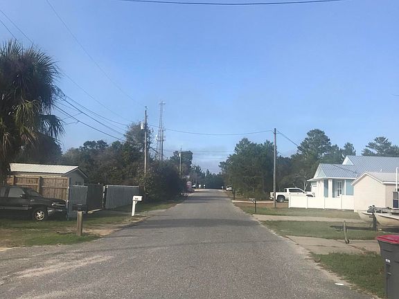 4th image of 319 Palm Dr