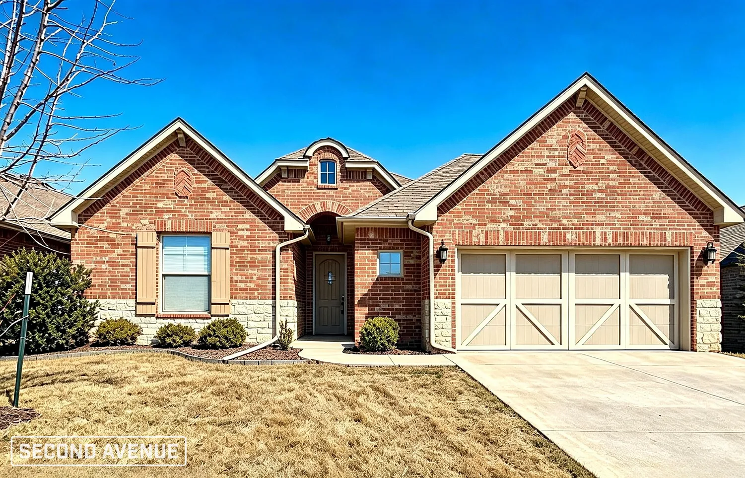 4 bed, 3.0 bath, 2050 sqft, $2,195 — Photo 1