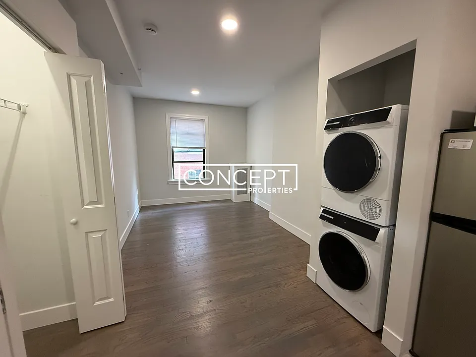 270 Newbury St #10CP