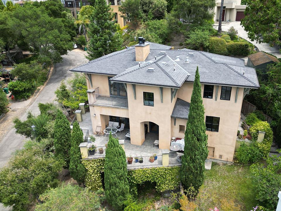1st image of 123 Capricorn Ave