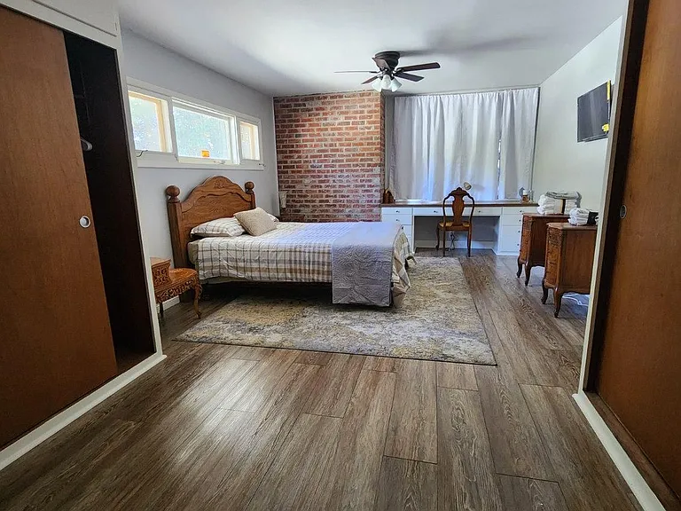 1530 N San Joaquin St — Photo 21