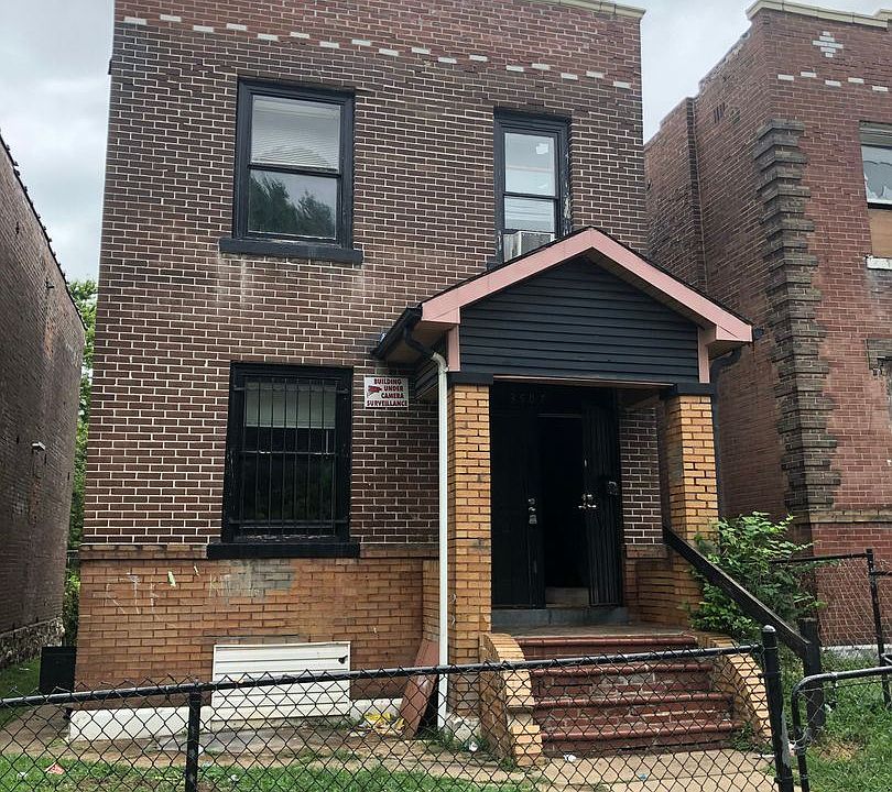 1st image of 3507 Pennsylvania Ave #1F
