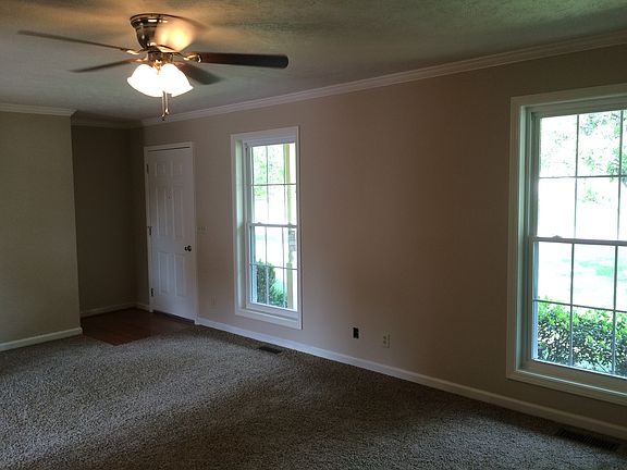 2nd image of 216 Bordeaux Ct