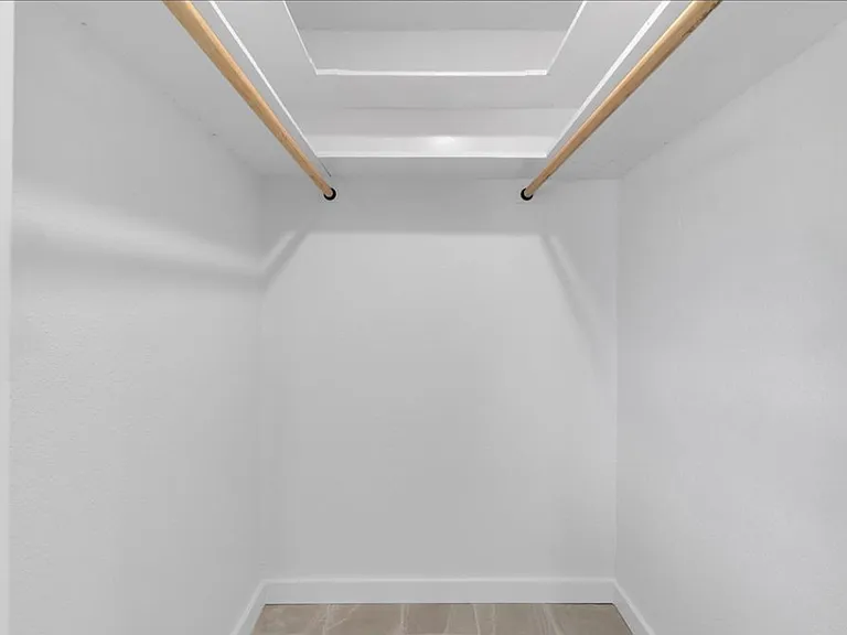 10938 Fleming Dr — Photo 18