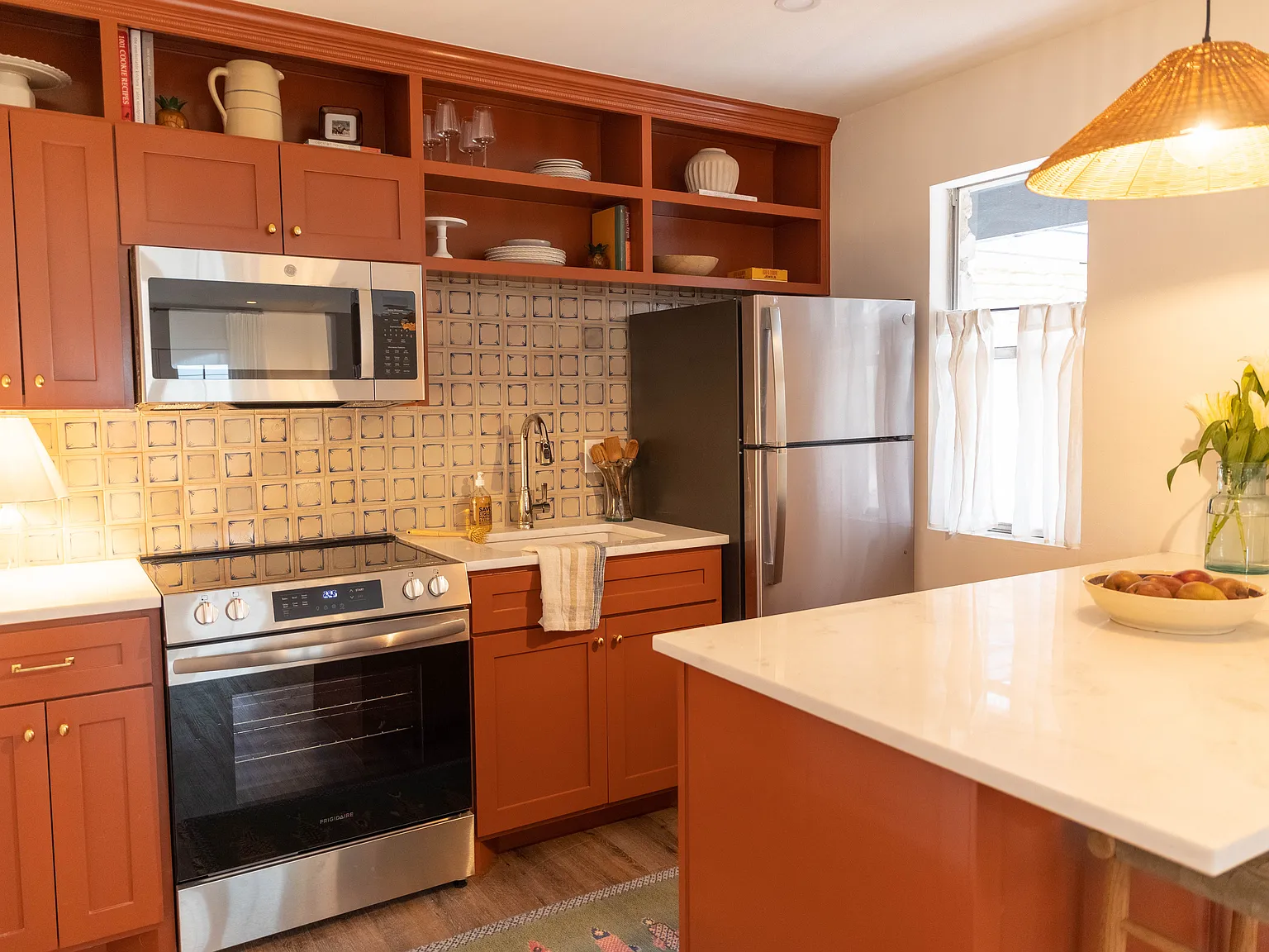 5516 Roosevelt Ave — Photo 3