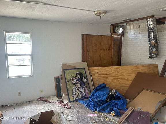 5th image of 125 TANNER Terrace