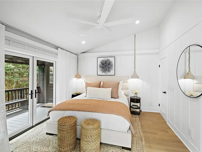 592 Bluebird Canyon Dr — Photo 26