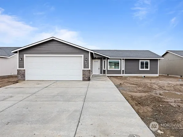 1027 E Cascade Street, Othello, WA 99344