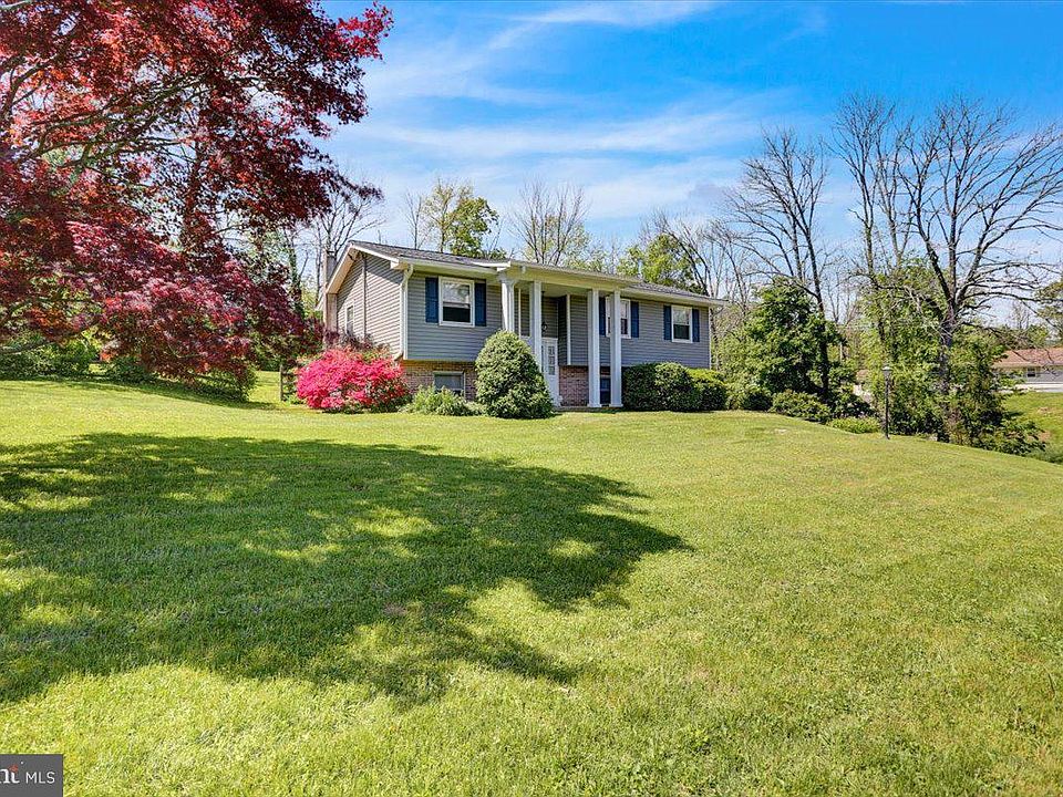 10 Evangeline Dr, Birdsboro, PA 19508 Zillow