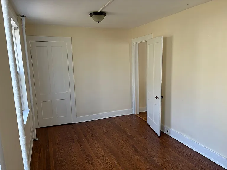 119 Williams St #Y — Photo 9